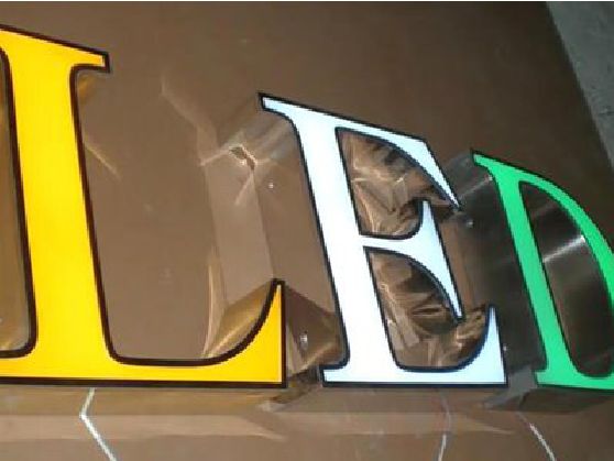 灵璧介绍LED招牌的基础知识。